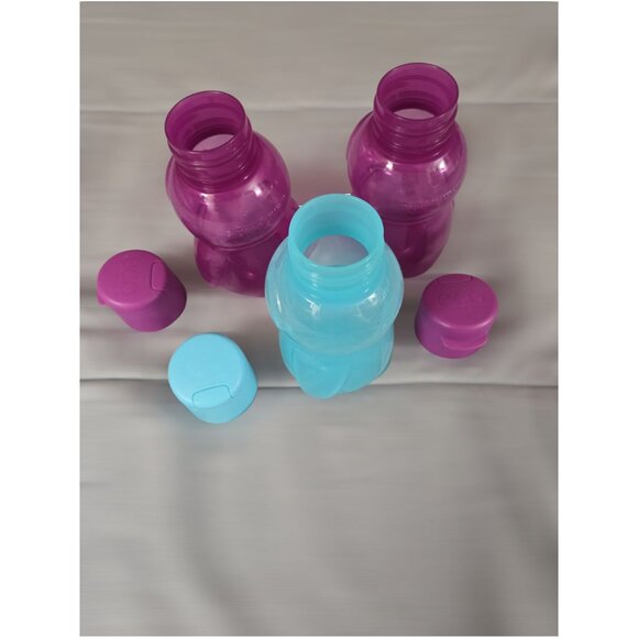 Tupperware Eco Sports Water Bottles – Kids Penguin 12oz – Set of 3 – BPA-Free - Picture 3 of 5